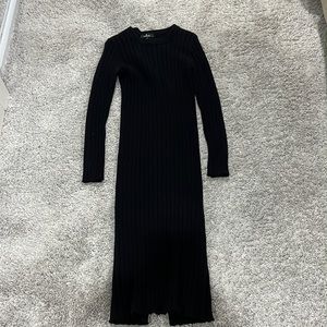 LULU’S LONG SLEEVE BODY CON DRESS L